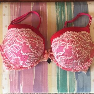 Victoria’s Secret Very Sexy Plunge Push Up Bra